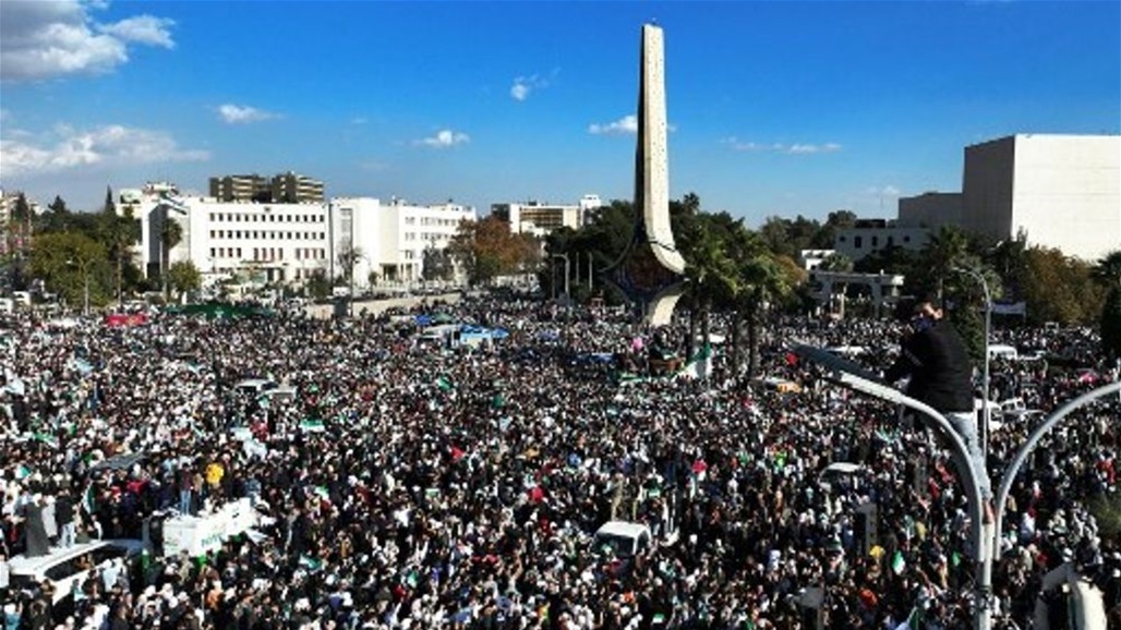 سوريا.. أول تظاهرة بعد سقوط نظام الأسد (فيديو)