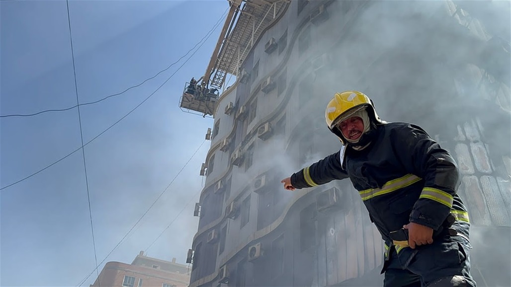 باسناد إطفاء العتبة العلوية.. 5 فرق تكافح حريقا التهم حسينية بالنجف