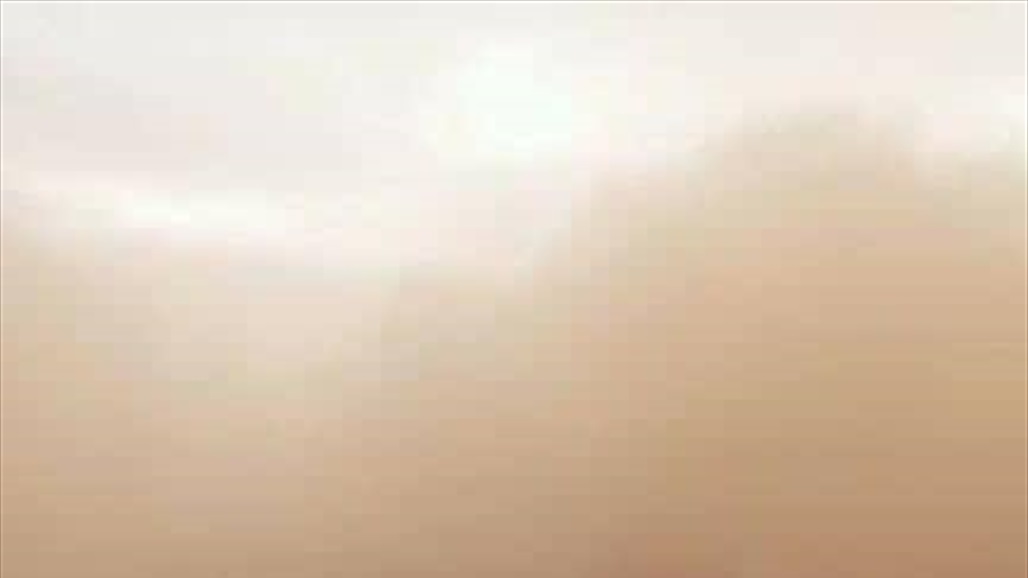 قادمة من سوريا.. عاصفة ترابية تضرب العاصمة بغداد