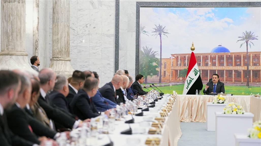 السوداني يوجه بتبسيط الإجراءات بالمصارف وتشجيع المواطن على إيداع أمواله فيها