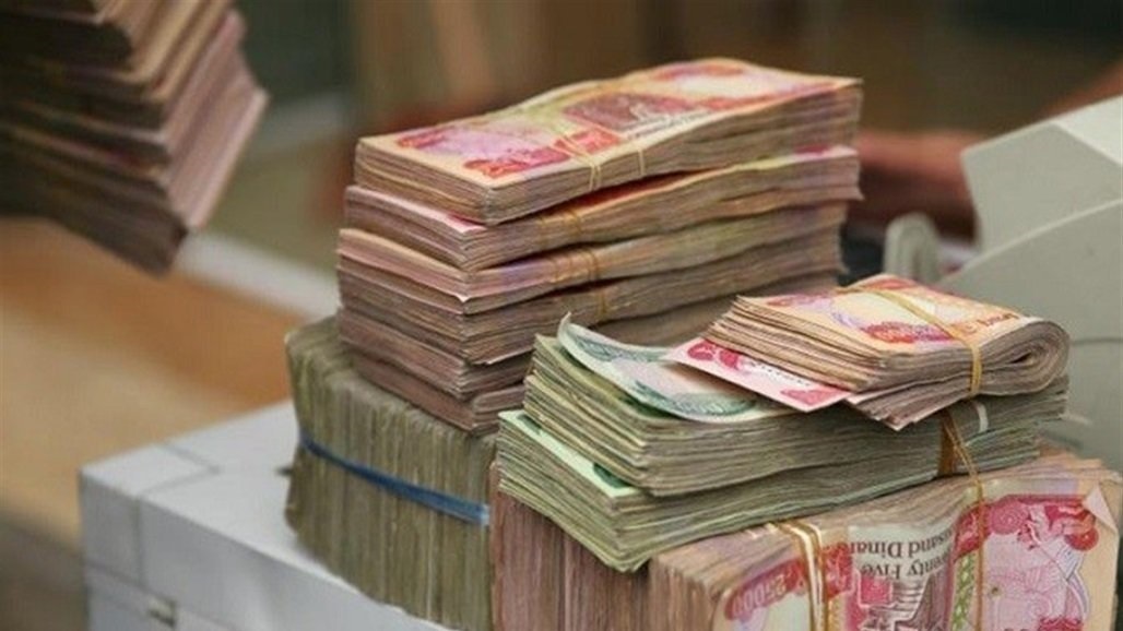 خلاف الرواتب يتصاعد بين بغداد وإقليم كردستان.. كيف ستنتهي الازمة؟