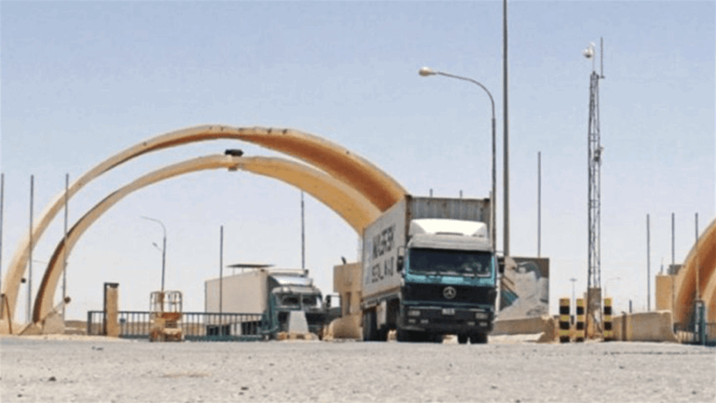 العراق يستأنف التبادل التجاري عبر منفذ القائم الحدودي